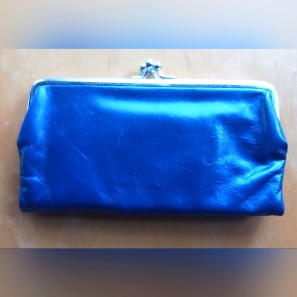 Latico Clutch